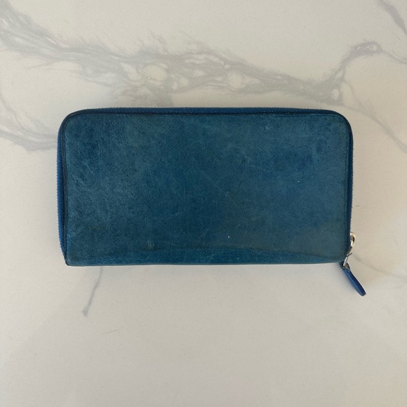 BALENCIAGA Zip Around Wallet, Blue with Giant Silver Hardware - Picture 11 of 15